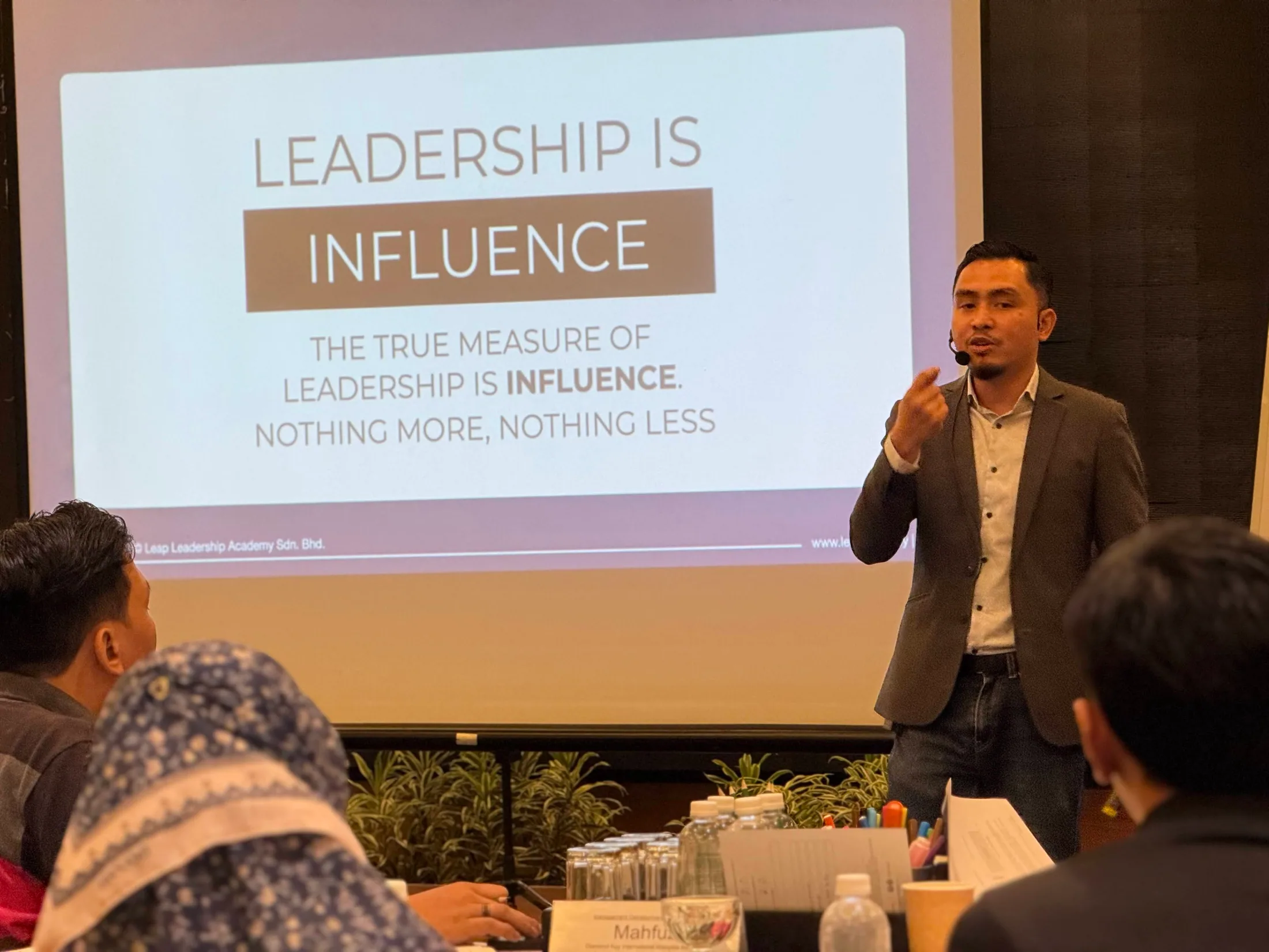 Facilitator presenting a leadership lesson to MDP participants